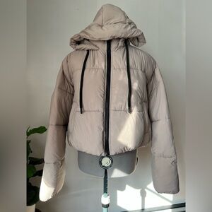 Forever 21 tan hooded puffer jacket.